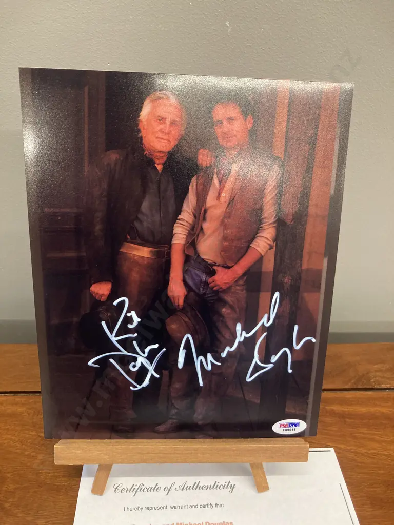Kirk Douglas and Michael Douglas Signed 25 x 20cm Colour Photo With Authentication PSA/DNA F89648 Image 1++